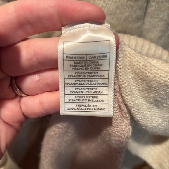 BB Dakota Study Date 2 Tone Color Block Boyfriend Cardigan in Cream/Camel Large - Picture 5 of 6